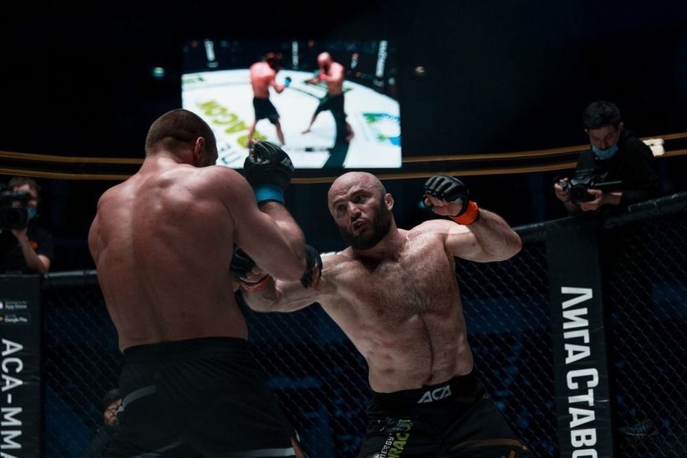 Боец MMA Мага Исмаилов о боях на голых кулаках: «Мама не разрешает» Боец MMA Мага Исмаилов о боях на голых кулаках: «Мама не разрешает»