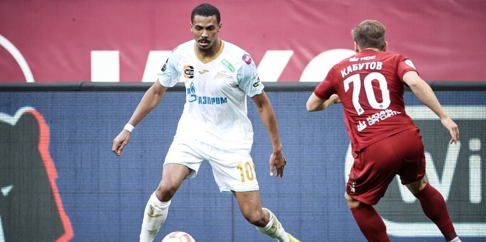 Орлов считает Изидора сильнее нападающих «Зенита» Орлов считает Изидора сильнее нападающих «Зенита»