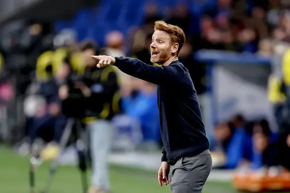 «Давайте на земле стоять»: Бушманов — о его приходе в «Спартак» вместо Абаскаля