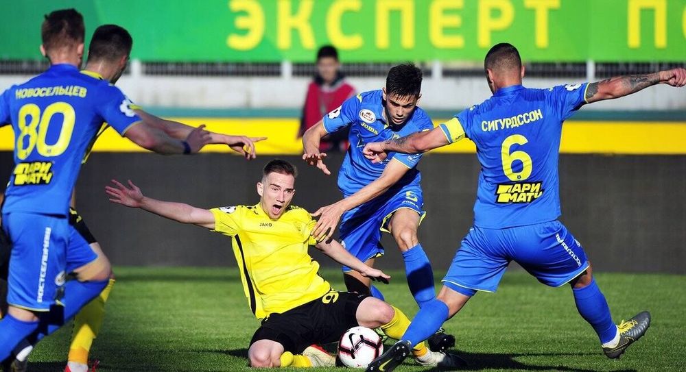 «Анжи» в третий раз за 9 туров сумел набрать очки. На этот раз пострадал «Ростов» «Анжи» в третий раз за 9 туров сумел набрать очки. На этот раз пострадал «Ростов»