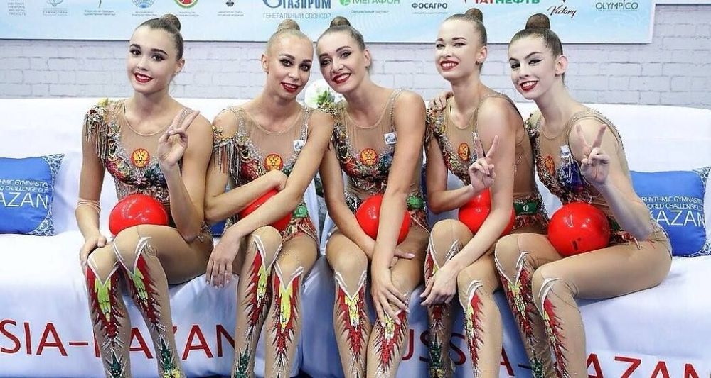 Россиянки взяли золото в групповых упражнениях на ЧМ в Баку