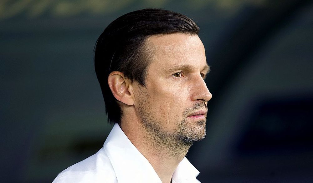 Семак рассказал, почему «Зенит» не может приобретать новых игроков Семак рассказал, почему «Зенит» не может приобретать новых игроков