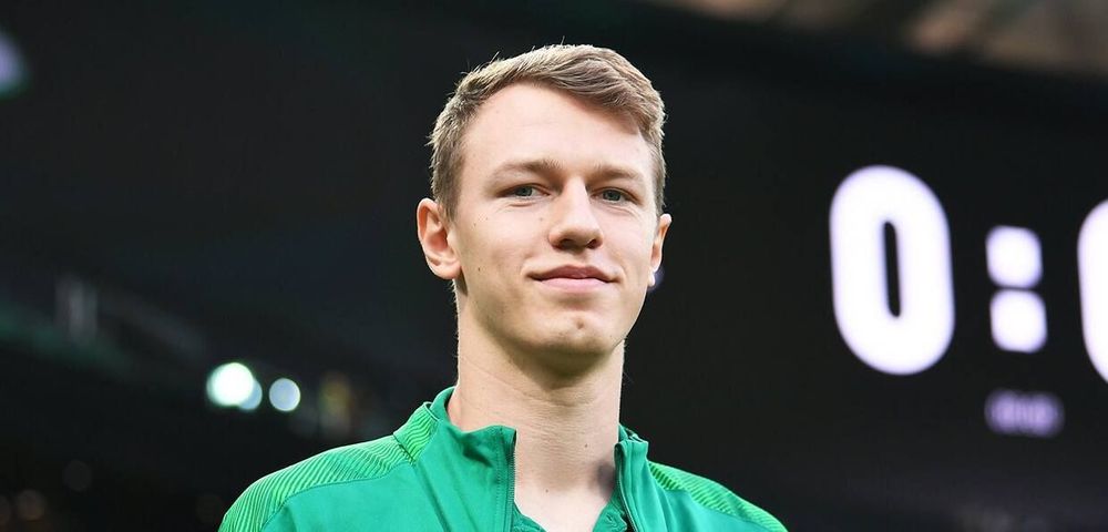 Сафонов рассказал о полете из Турции в «ковидной» капсуле