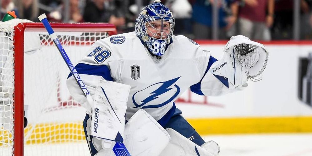 29 сейвов Василевского позволили «Тампе» сократить отставание от «Торонто» в серии Кубка Стэнли 29 сейвов Василевского позволили «Тампе» сократить отставание от «Торонто» в серии Кубка Стэнли