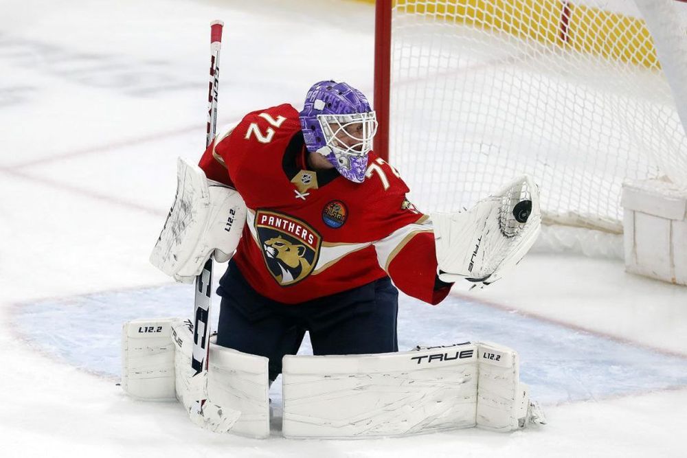 Сергей Бобровский стал лучшим игроком матча «Флорида» – «Вашингтон», отразив 41 бросок Сергей Бобровский стал лучшим игроком матча «Флорида» – «Вашингтон», отразив 41 бросок