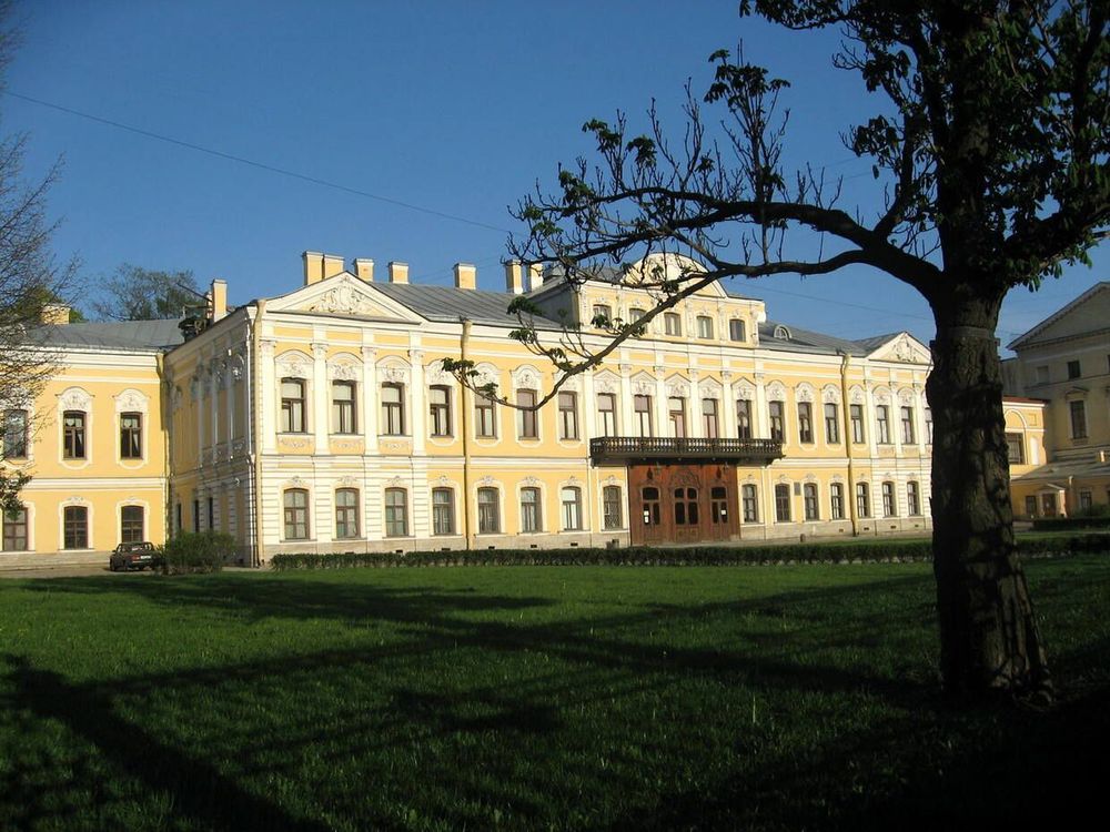 Волна культурного патриотизма прошлась по Петербургу