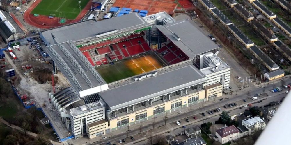 Российские болельщики могут не попасть на матчи Евро-2020 в Копенгагене Российские болельщики могут не попасть на матчи Евро-2020 в Копенгагене