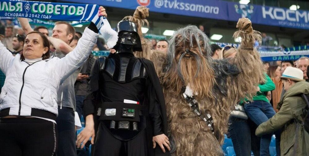 Дарт Вейдер и Чубакка болеют за «Крылья Советов». Не зря они выиграли