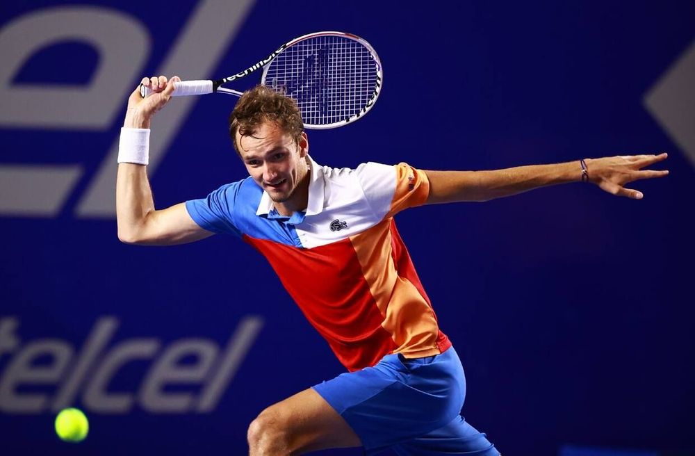 Медведев прокомментировал поражение от Надаля Медведев прокомментировал поражение от Надаля