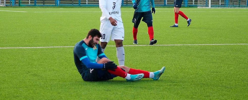 Экс-защитник ЦСКА рассказал о возможной остановке чемпионата Беларуси