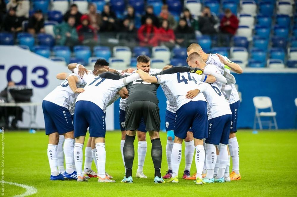 Титульный спонсор «Пари НН» раздумывает над разрывом отношений с клубом из-за плохих результатов Титульный спонсор «Пари НН» раздумывает над разрывом отношений с клубом из-за плохих результатов