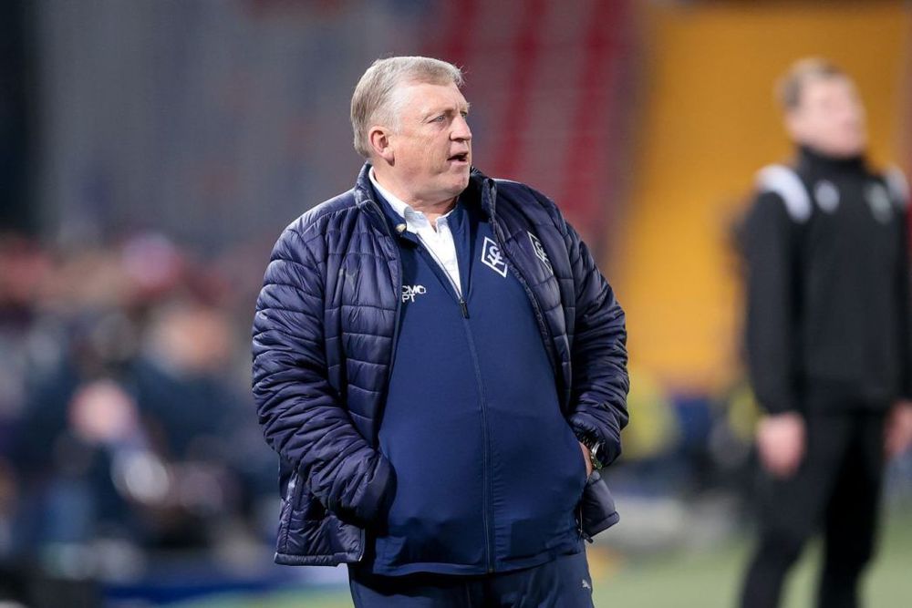 Осинькин хотел остаться в «Крыльях Советов» с понижением зарплаты, но ему отказали