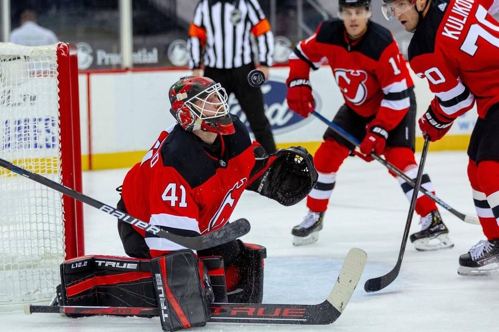 «Рейнджерс» уступили «Питтсбургу», Гусев набрал первое очко в сезоне «Рейнджерс» уступили «Питтсбургу», Гусев набрал первое очко в сезоне
