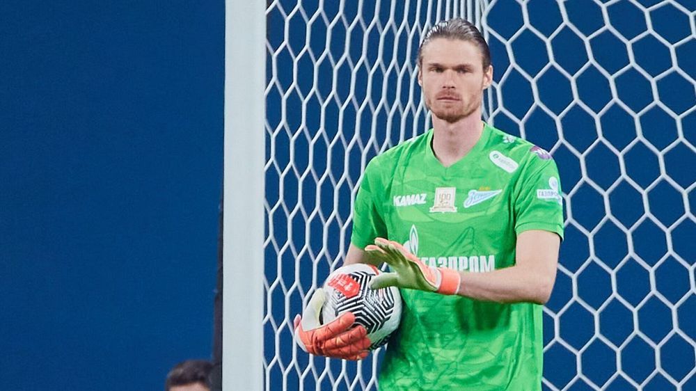 Голкипер «Зенита» Адамов является лучшим по отраженным ударам в РПЛ