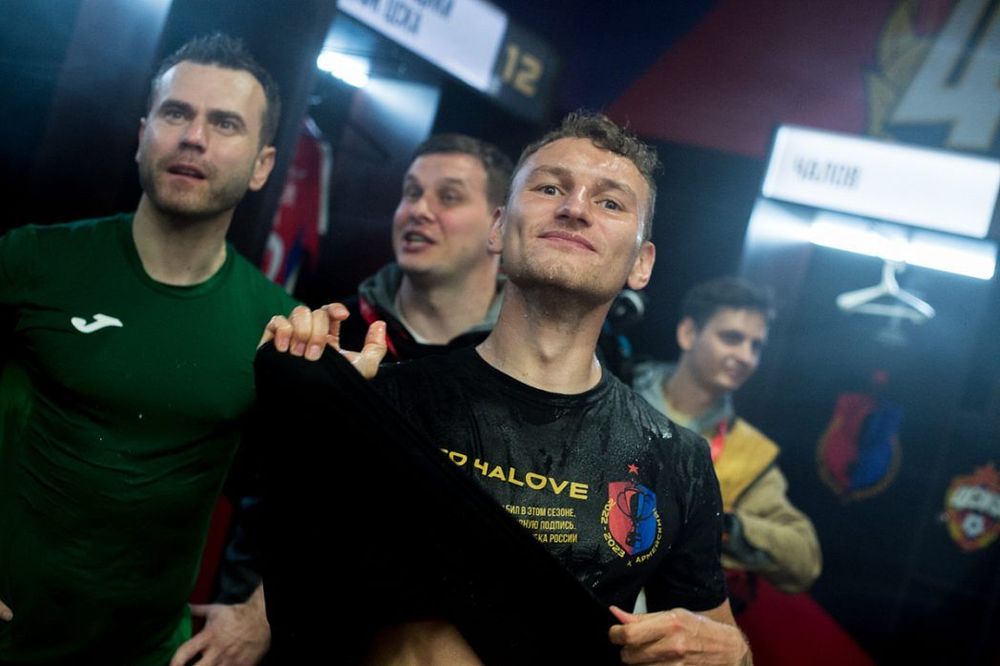 Орлов: Чалов может уехать играть в Европу Орлов: Чалов может уехать играть в Европу