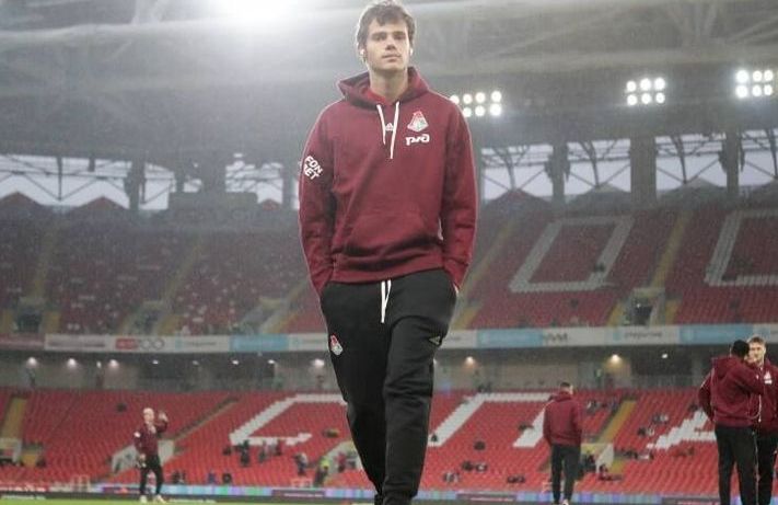 Агент Карпукаса оценил готовность его клиента заменить Баринова в «Локомотиве» 