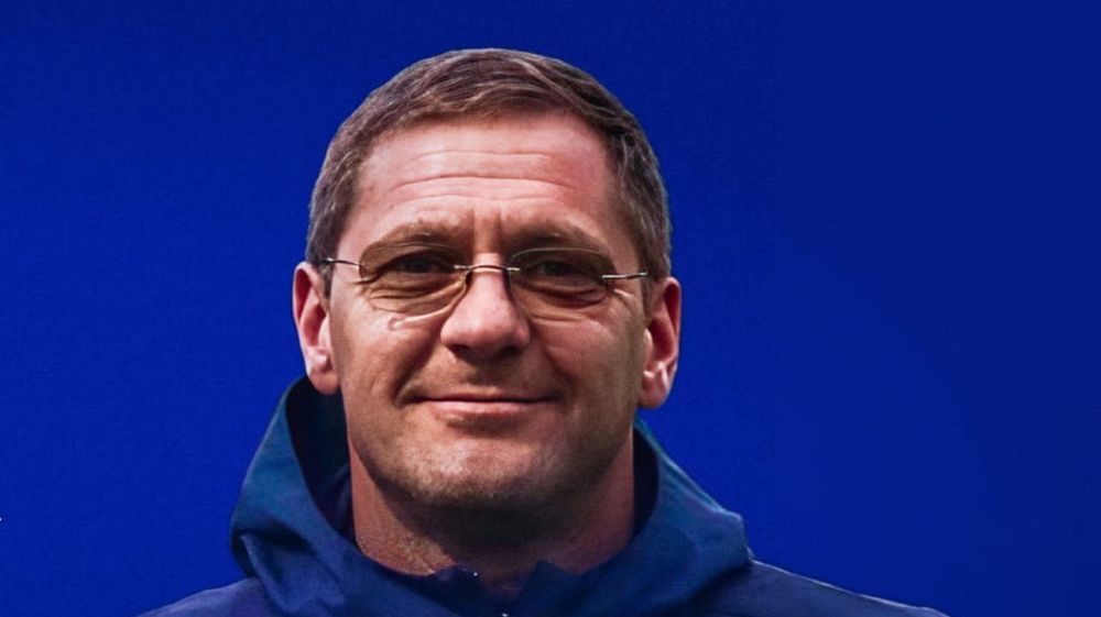 Пятибратов назначен на пост главного тренера «Факела» Пятибратов назначен на пост главного тренера «Факела»