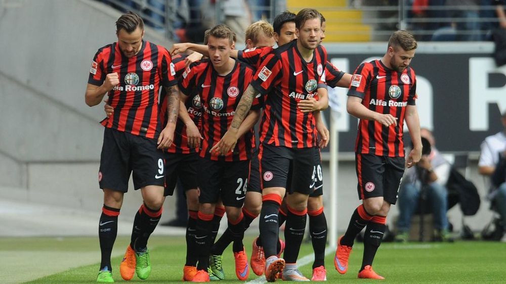 «Айнтрахт» вышел на третье место в Бундеслиге