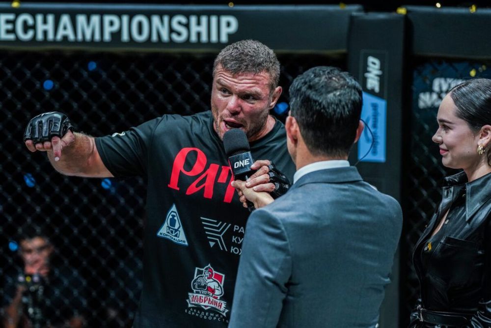 Чемпион ONE Анатолий Малыхин грубо высказался в адрес UFC после боя Джон Джонс — Сирил Ган 