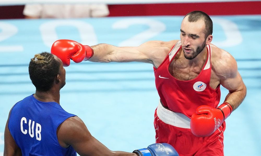 Россиянин Гаджимагомедов завоевал титул чемпиона IBA