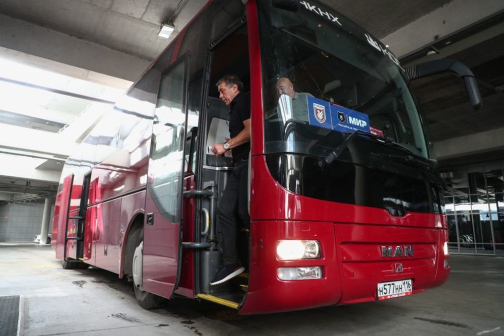 Рахимов – о ничьей с «Оренбургом»: Меня напрягло до матча, что команда эмоционально была очень заряжена Рахимов – о ничьей с «Оренбургом»: Меня напрягло до матча, что команда эмоционально была очень заряжена