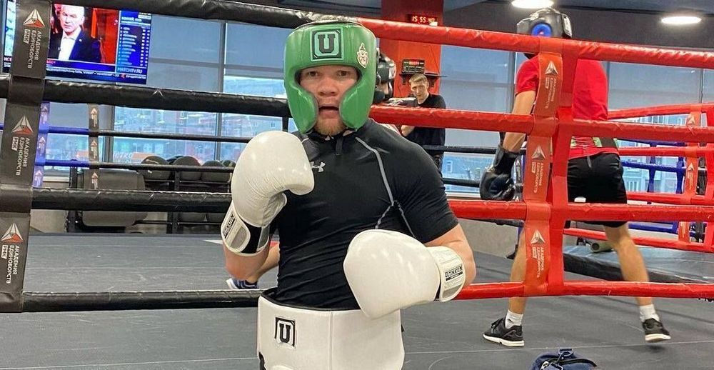 Стало известно, когда состоится бой Яна и Стерлинга