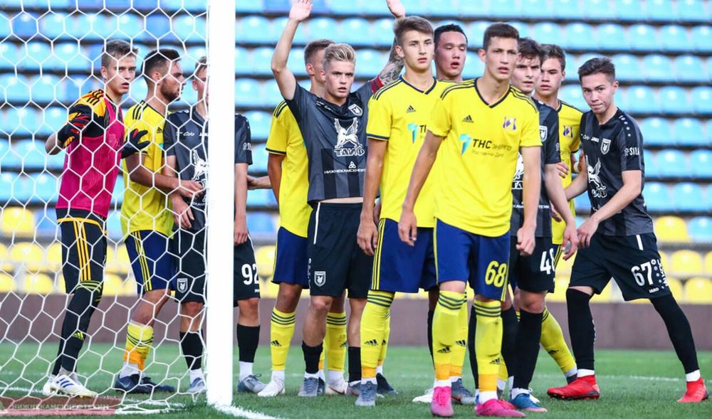 Бывший врач «Спартака» оценил опасность для 17-летних игроков «Ростова»