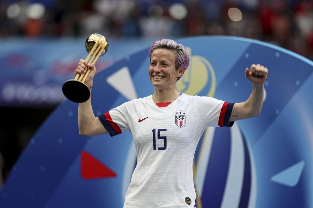 Футболистка сборной США: За каждый матч нам должны платить столько же, сколько и коллегам мужчинам Футболистка сборной США: За каждый матч нам должны платить столько же, сколько и коллегам мужчинам