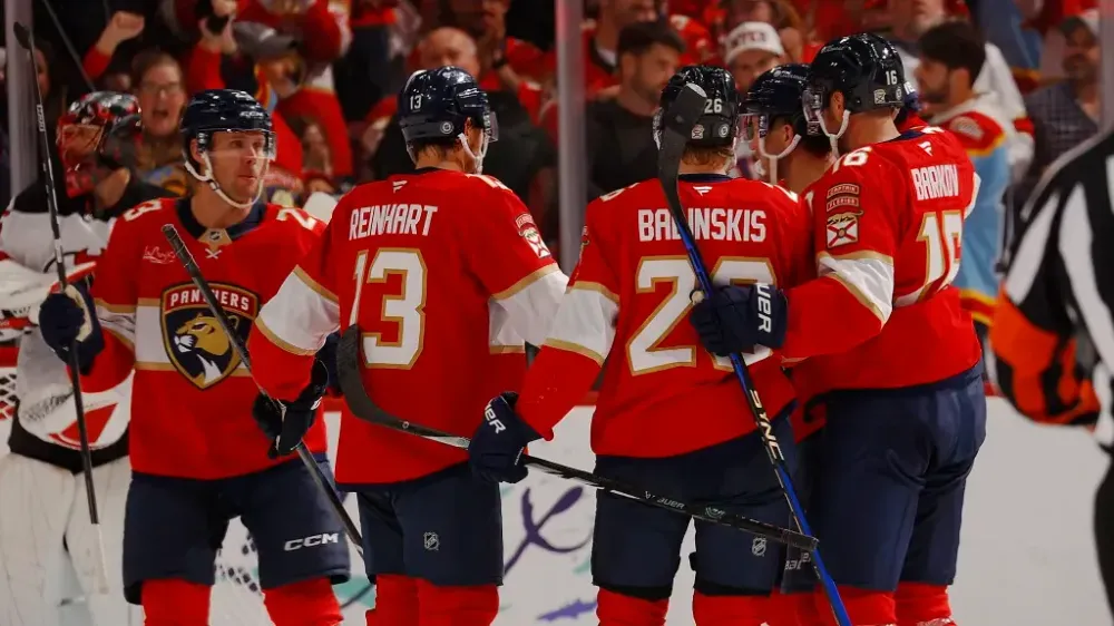 «Флорида» без Бобровского со счетом 8:1 разгромила «Детройт» в последнем матче регулярки НХЛ