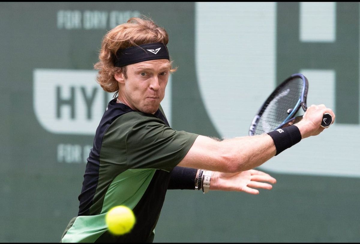 Еще один россиянин вылетел с турнира ATP-500 в Пекине