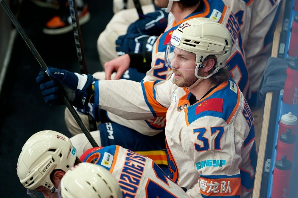 Форвард «Шанхая» Сукезе назвал отличие КХЛ от американского хоккея