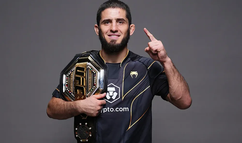 Дана Уайт заявил, что Махачев вернется в октагон в августе этого года