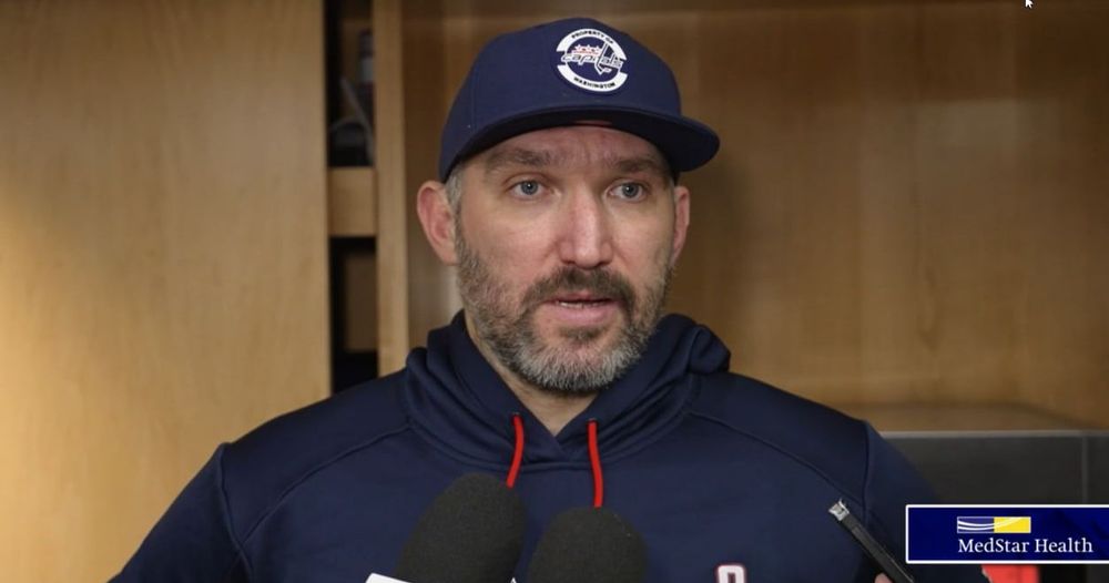 Александр Овечкин, забивший 900-й гол, признан первой звездой игрового дня в НХЛ