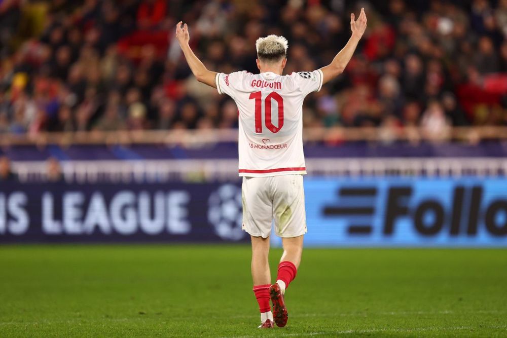 Сафонов пропустил два мяча в первом тайме, у Головина – голевая и красная. Жара от «Монако» и ПСЖ в Лиге чемпионов