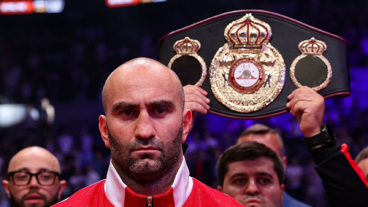 Российского чемпиона ограбили! Гассиева лишили пояса ради боя Фьюри – Джошуа 