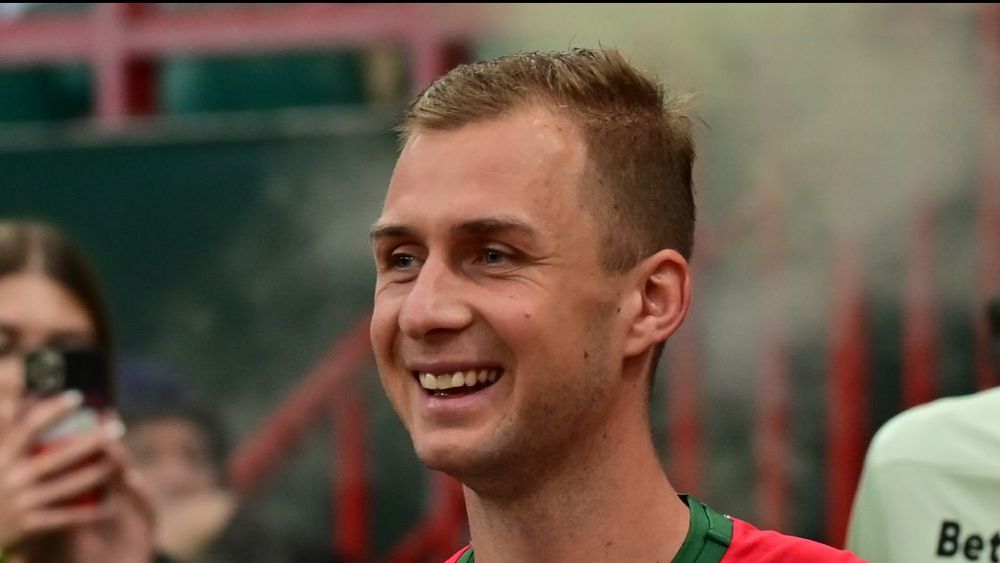 Баринов опроверг скорое продление контракта с «Локомотивом»