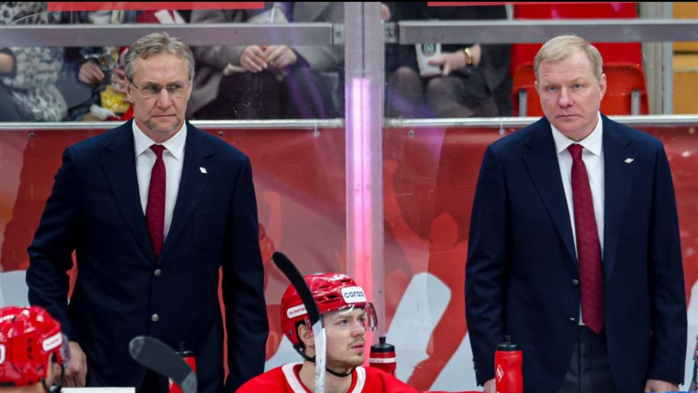 «Спартак» уволил эффективного тренера. Самая абсурдная отставка сезона в КХЛ