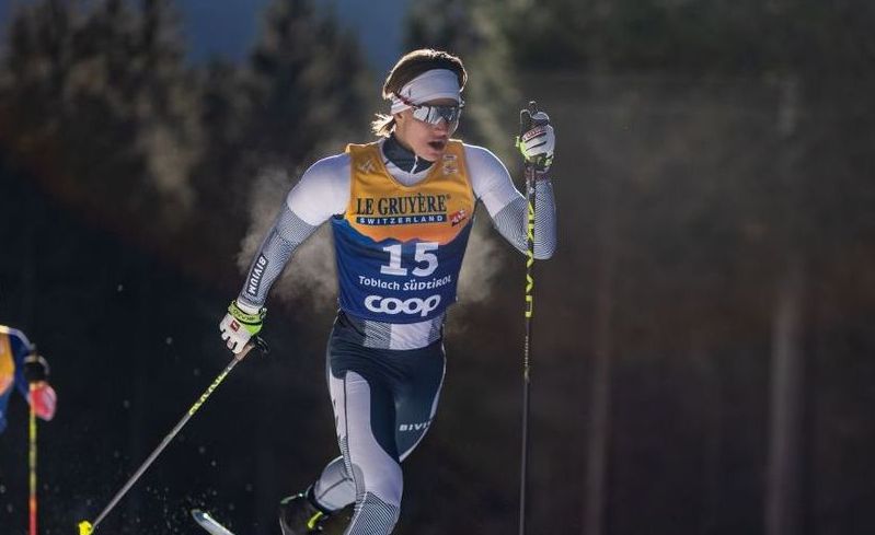 Коростелев вошел в топ-10 на «Тур де Ски»