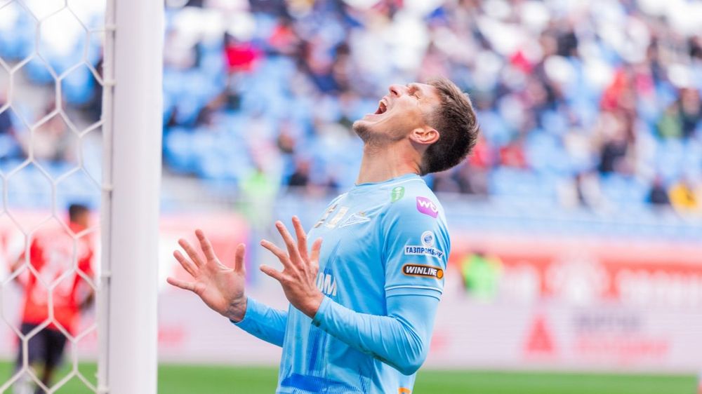 Хомуха: Соболев – разочарование. Центрфорвард – проблемная позиция в «Зените»