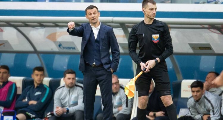Семак сказал, что стал ниже за этот год. Но выполнил главную задачу