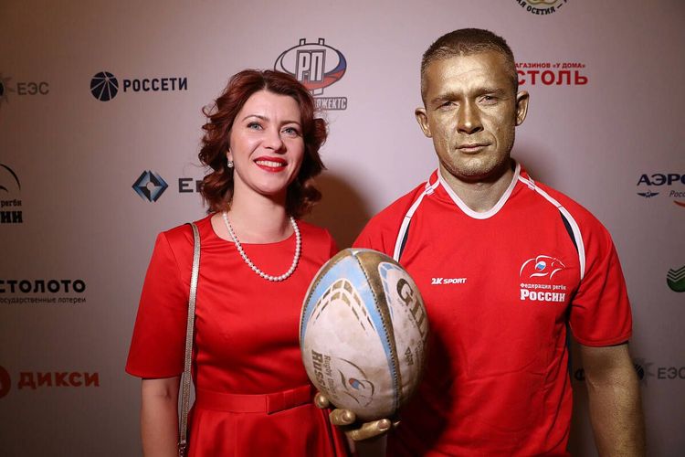 Россия претендует на Кубок мира по регби. С этим связана песня Басты