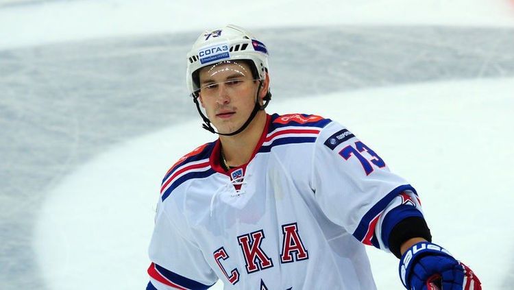 Максим Чудинов продолжит карьеру в «Авангарде»