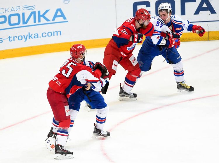 Егор Рыков: Смотрю, все наши по игроку «Локомотива» разобрали. Я тоже не стал стоять без дела