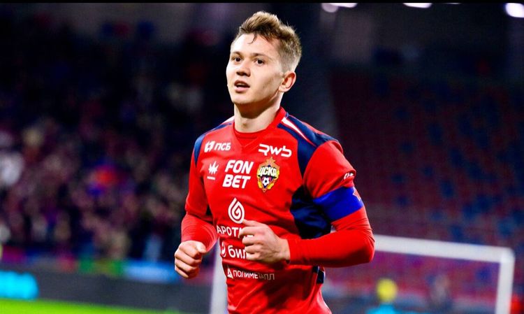 ЦСКА продлил контракт с Обляковым