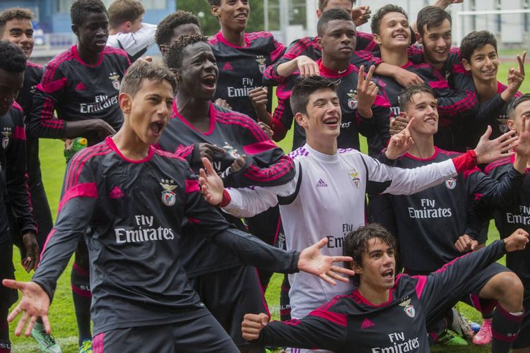 На зенитовских полях сохранилась португальская власть