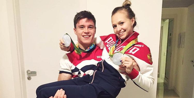 Нагорный рассказал о уморительных розыгрышах над женой Спиридоновой