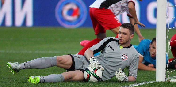 «Сухари» Селихова к столу Луческу