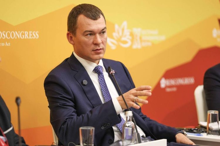 Парился в бане с Жириновским, хотел перекрасить Кремль. Чем прославился министр спорта Дегтярев – инициатор революции в российском футболе