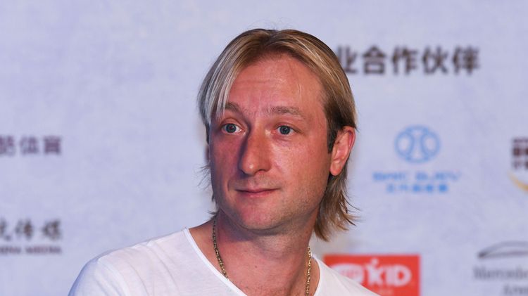 Плющенко ответил маме Костылевой, пожелавшей дочери провала: Какая мерзость!