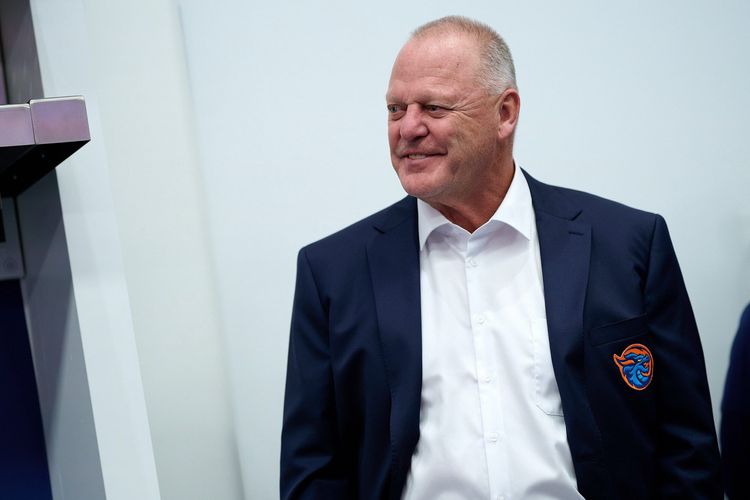 Защитник «Шанхая» Бишофф – об уходе Галлана: Мы рады, что он вернулся домой